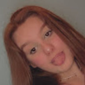 Meet your Posher, Adrienne